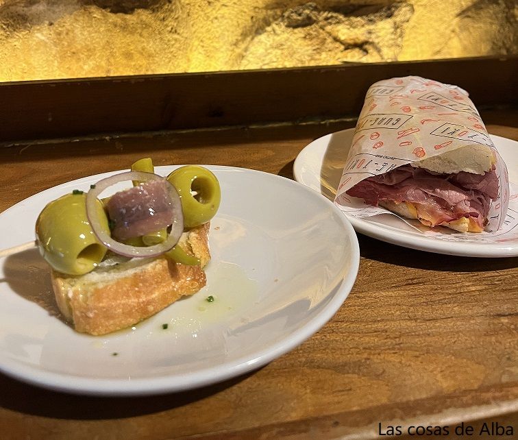 Pintxos en Gure Toki de Bilbao en Plaza Nueva
